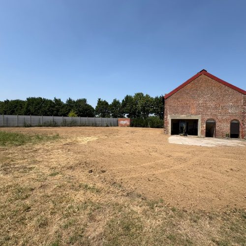Terrain nivelé après terrassement et évacuation des gravats – Verdevillage Valenciennes